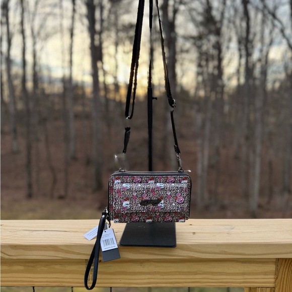 Ed Hardy Leopard Print Crossbody Bag/Wallet - Picture 2 of 8